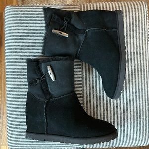 Ugg Classic Femme Toggle Wedge Boot